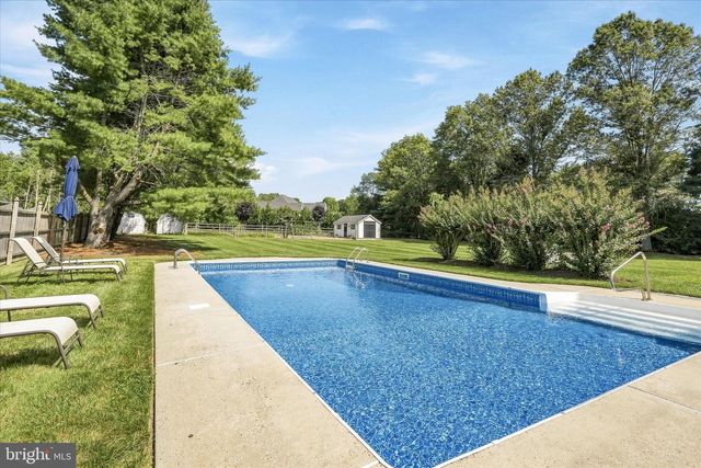 264 BEACHVIEW AVE, Manahawkin, NJ 08050
