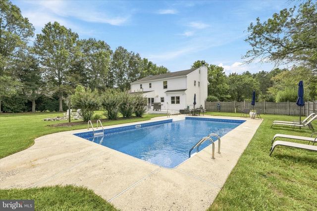 264 BEACHVIEW AVE, Manahawkin, NJ 08050