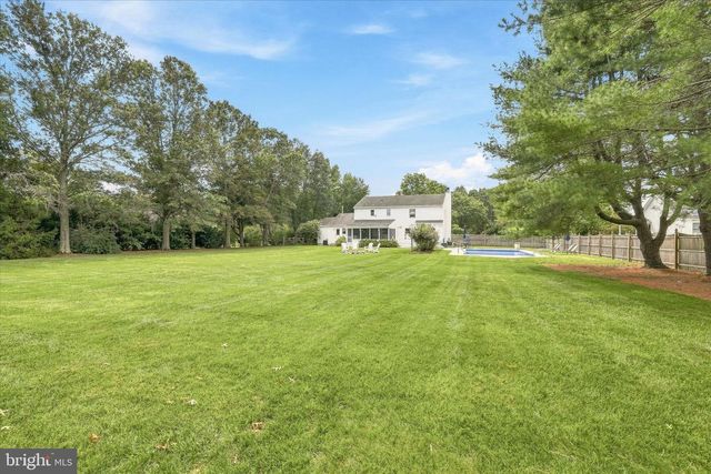 264 BEACHVIEW AVE, Manahawkin, NJ 08050