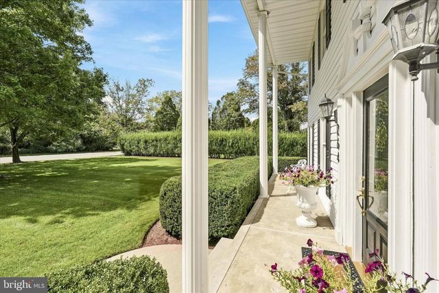 264 BEACHVIEW AVE, Manahawkin, NJ 08050