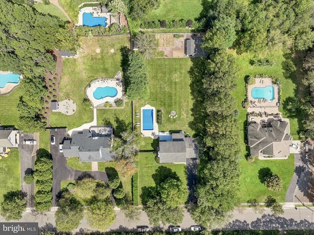 264 BEACHVIEW AVE, Manahawkin, NJ 08050