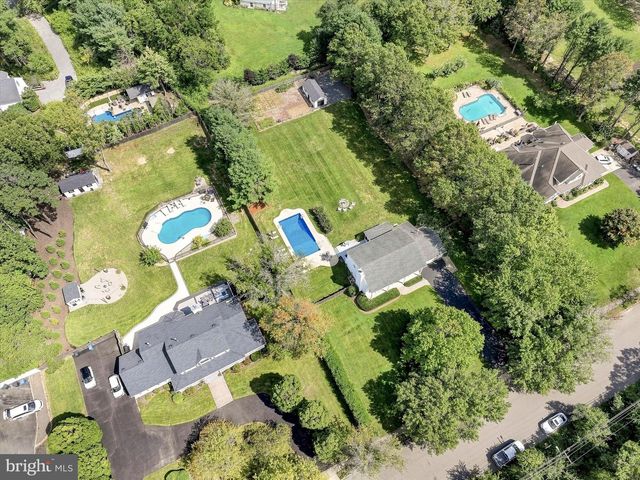 264 BEACHVIEW AVE, Manahawkin, NJ 08050