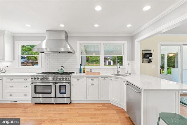 264 BEACHVIEW AVE, Manahawkin, NJ 08050