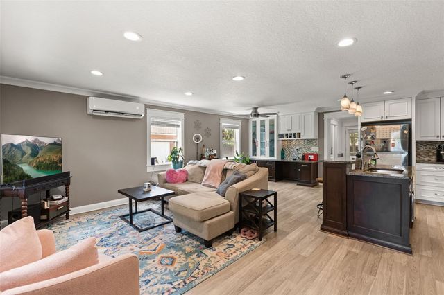 2120 MURDOCK BOULEVARD, Orlando, FL 32817