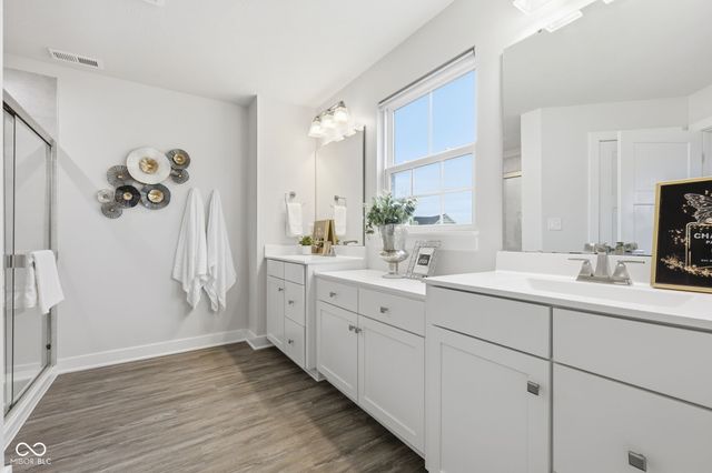 16755 Ayshire Drive, Fishers, IN 46037