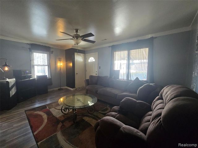 6118 Harrison Street, Garden City, MI 48135