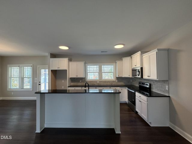 120 Cricket Hill Way, Benson, NC 27504