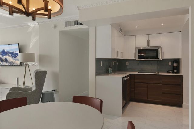 1345 Lincoln Rd 1003, Miami Beach, FL 33139