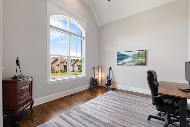 4011 Pinwheel Ct, Arrington, TN 37014