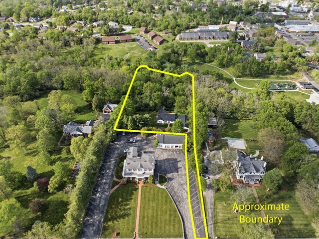 237 Rose Hill Avenue, Versailles, KY 40383