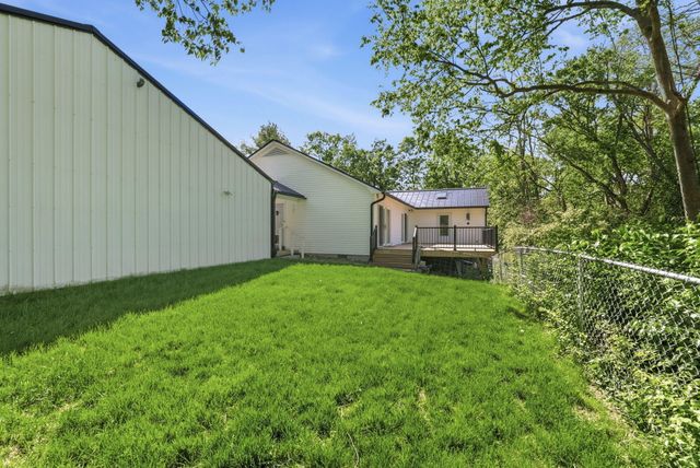 237 Rose Hill Avenue, Versailles, KY 40383