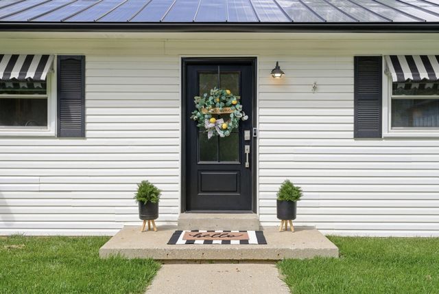 237 Rose Hill Avenue, Versailles, KY 40383