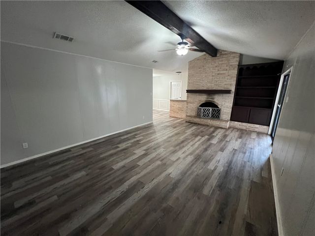 1009 Egyptian Dr, Corpus Christi, TX 78412