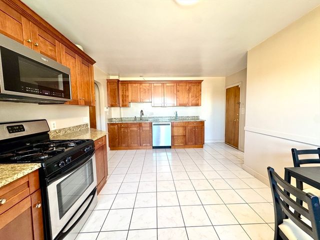 43 Kimball Ave 5, Revere, MA 02151