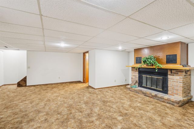 326 NE 6th Street, Ankeny, IA 50021