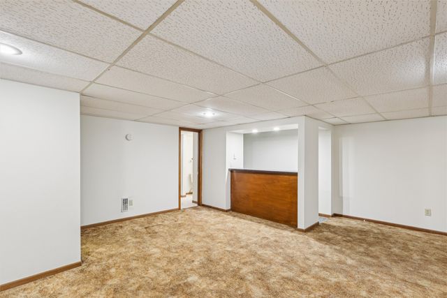 326 NE 6th Street, Ankeny, IA 50021