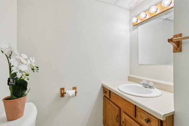 326 NE 6th Street, Ankeny, IA 50021