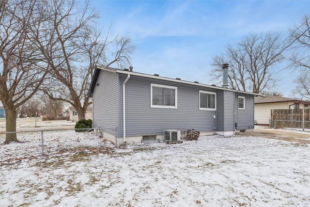 326 NE 6th Street, Ankeny, IA 50021
