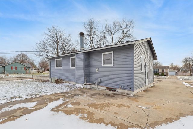 326 NE 6th Street, Ankeny, IA 50021
