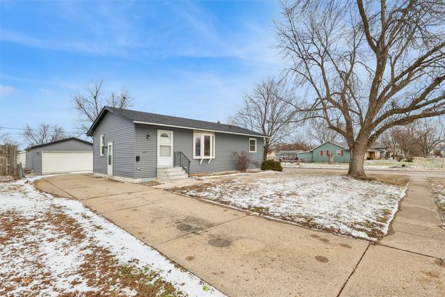 326 NE 6th Street, Ankeny, IA 50021