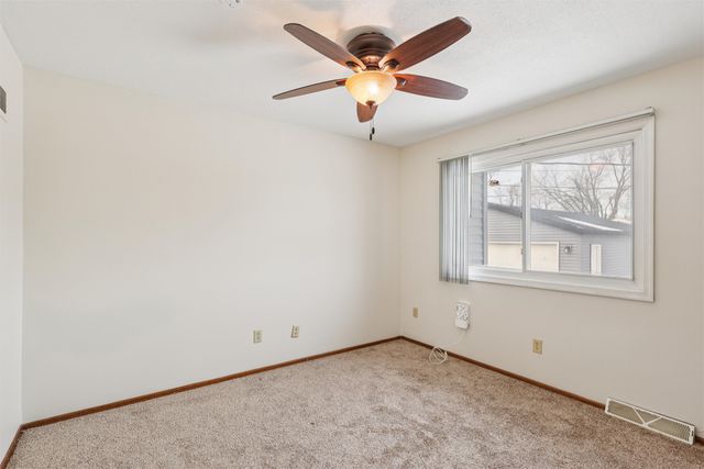 326 NE 6th Street, Ankeny, IA 50021