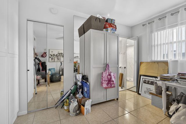 202 Oxford 200, West Palm Beach, FL 33417