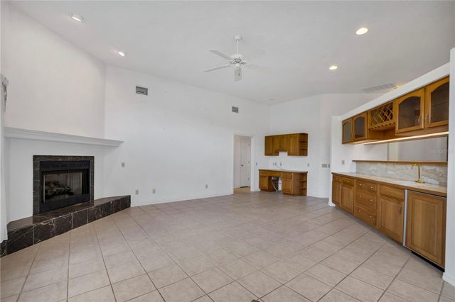 742 SANTA MARIA DRIVE, Winter Haven, FL 33884