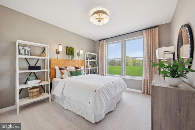 6715 BELCREST RD, Hyattsville, MD 20782