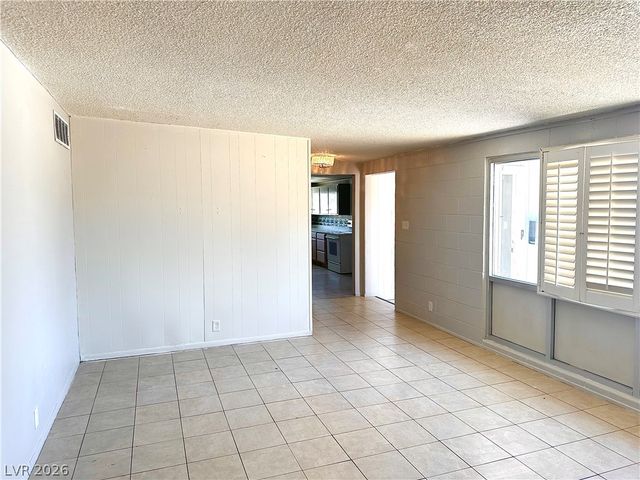 4521 Pacyna Street, Las Vegas, NV 89122