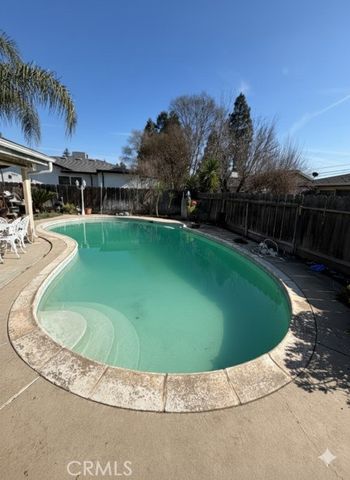 2348 Katy Ln, Merced, CA 95340