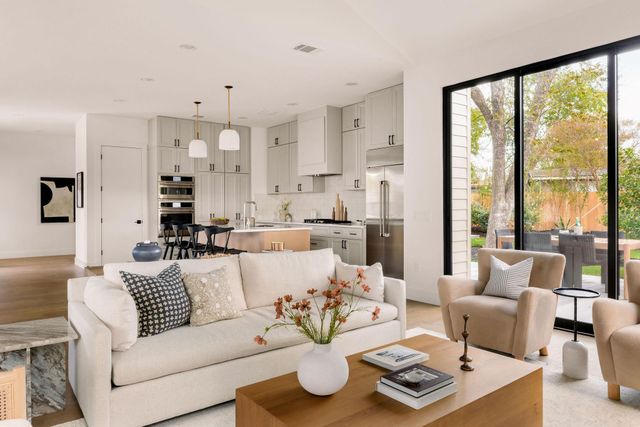 8303 Cochrane CV, Austin, TX 78757