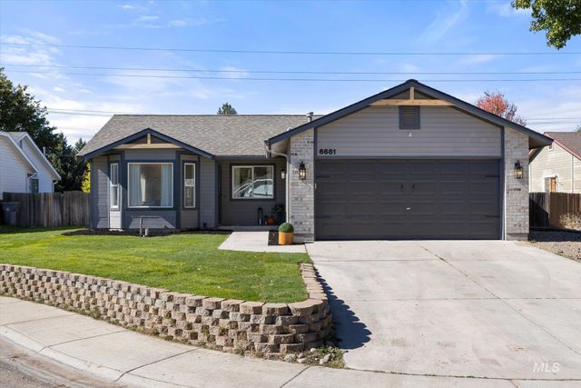 6681 N Amesbury Way, Boise, ID 83714 property photo
