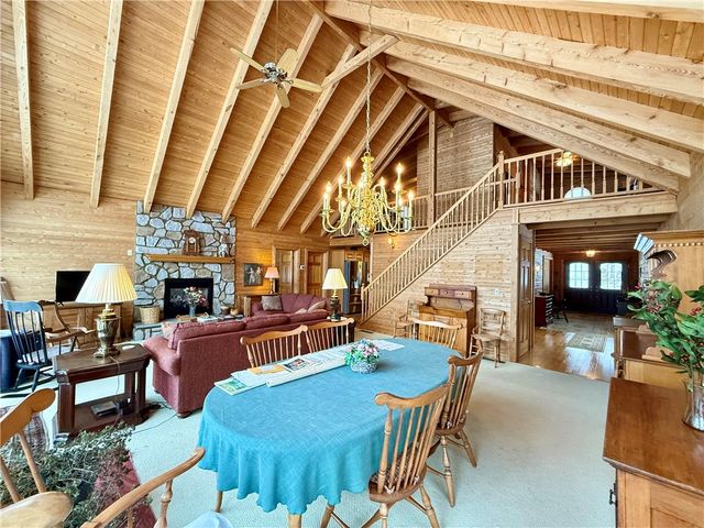 728 Latonka Dr, Coolspring Twp, PA 16137