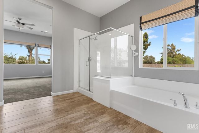 5010 Ventana Canyon Drive, Bakersfield, CA 93306