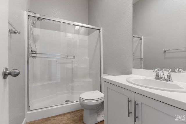 5010 Ventana Canyon Drive, Bakersfield, CA 93306