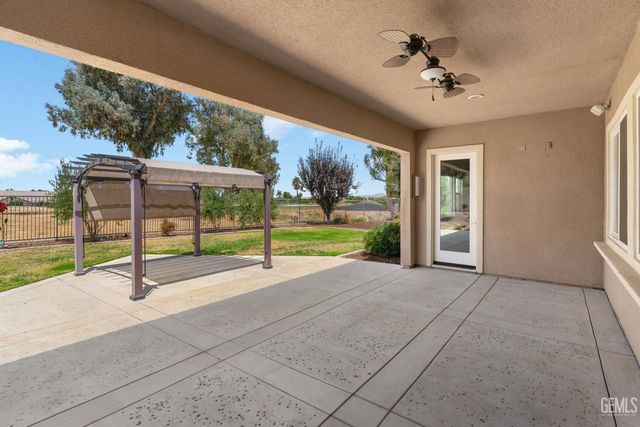 5010 Ventana Canyon Drive, Bakersfield, CA 93306