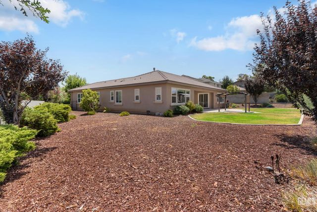 5010 Ventana Canyon Drive, Bakersfield, CA 93306