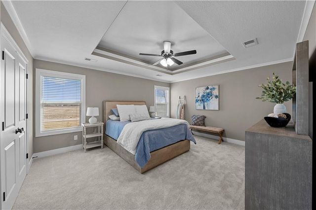 16967 S Hunter Street, Olathe, KS 66062