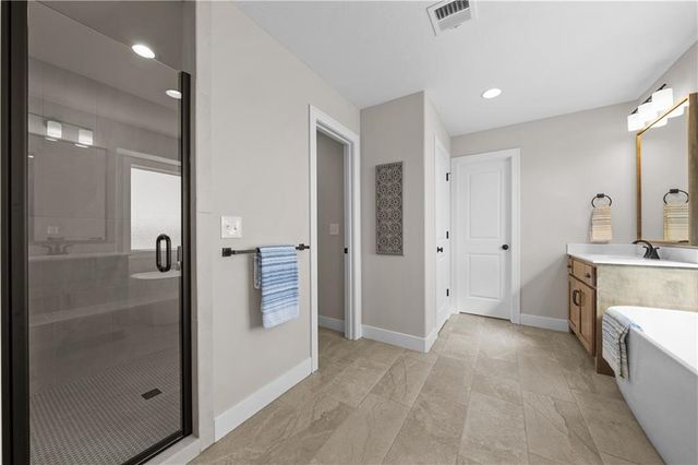 16967 S Hunter Street, Olathe, KS 66062