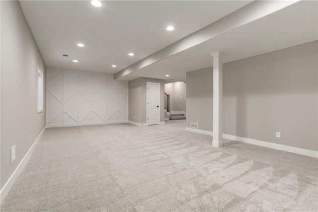 16967 S Hunter Street, Olathe, KS 66062