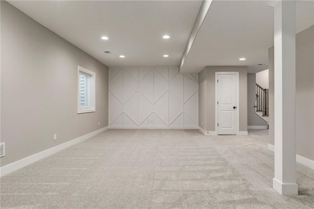 16967 S Hunter Street, Olathe, KS 66062