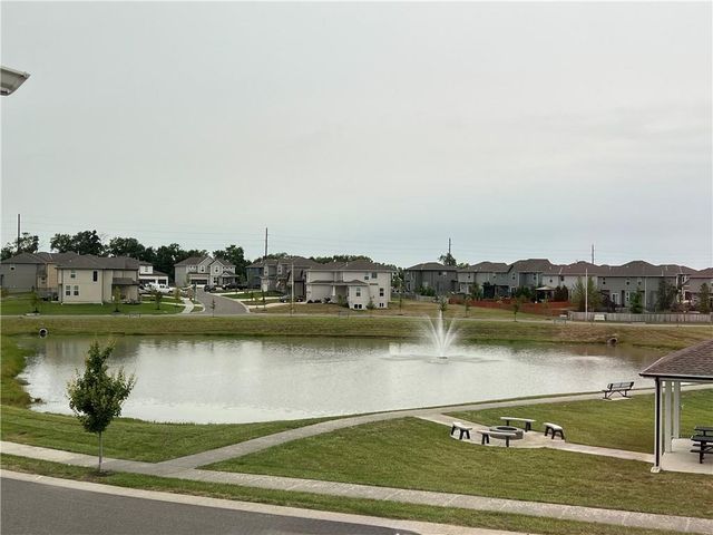 16967 S Hunter Street, Olathe, KS 66062