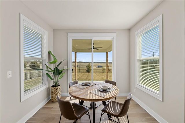 16967 S Hunter Street, Olathe, KS 66062