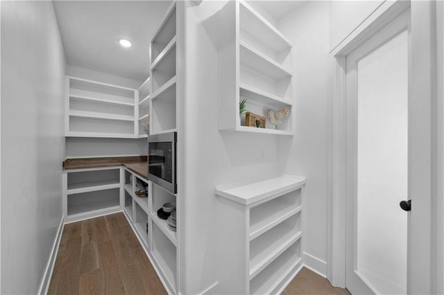 16967 S Hunter Street, Olathe, KS 66062