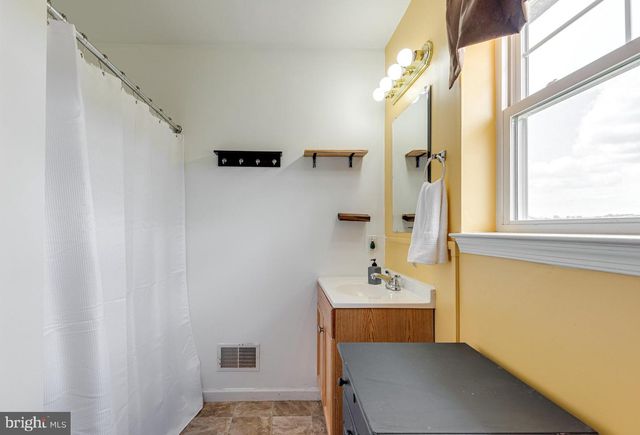 415 COLINA LN, Coatesville, PA 19320