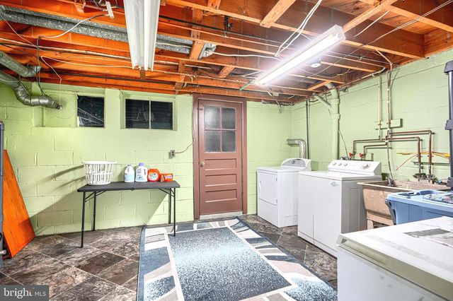 2829 CRESTON RD, Baltimore, MD 21222