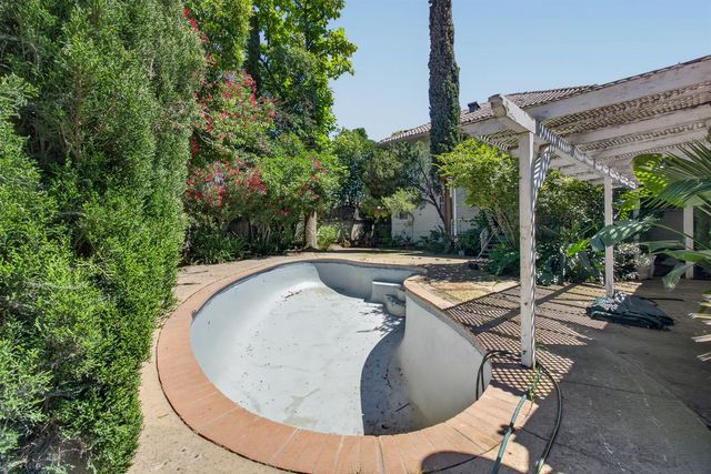 4001 49th Ave, Sacramento, CA 95823
