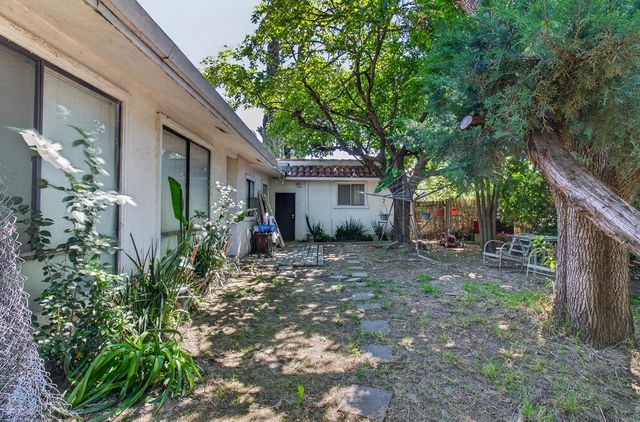 4001 49th Ave, Sacramento, CA 95823