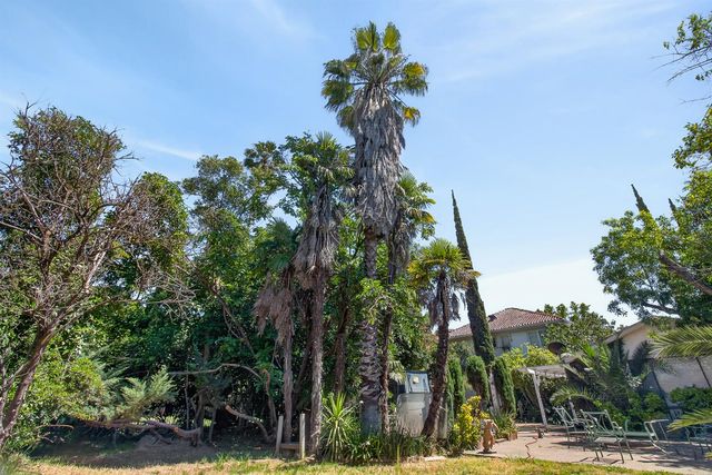 4001 49th Ave, Sacramento, CA 95823