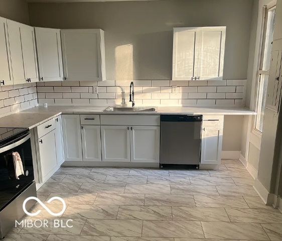 3901 Rookwood Avenue, Indianapolis, IN 46208